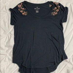 American Eagle embroidered soft t-shirt